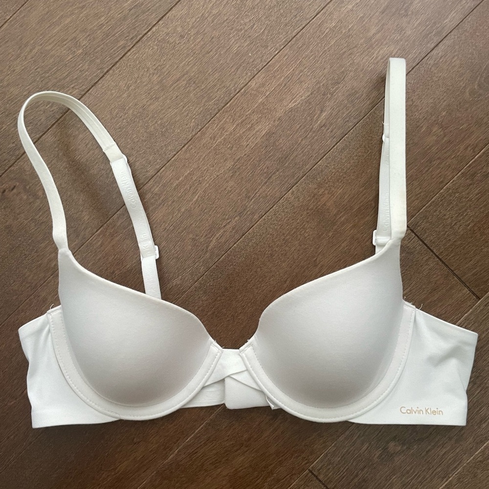 Calvin Klein Cream Underwire Bra